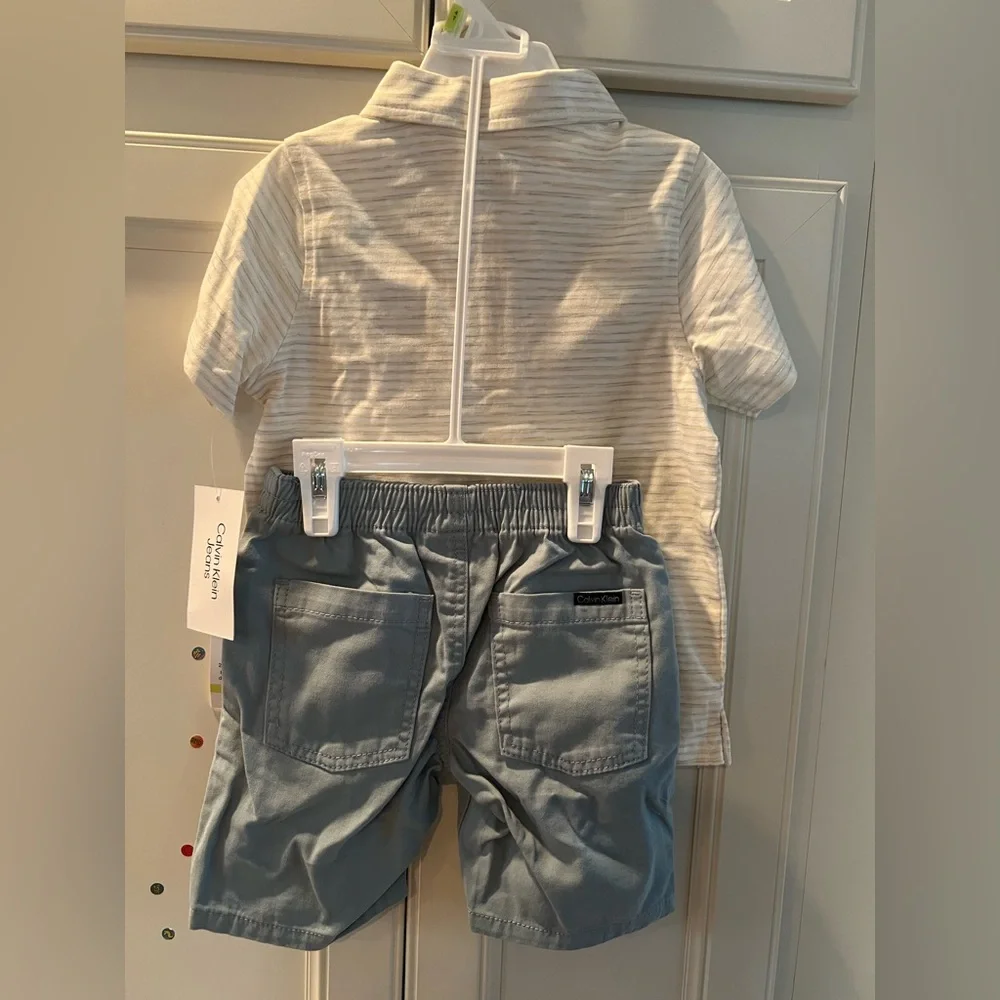 Boys Size 4T Calvin Klein 2 Piece Set New